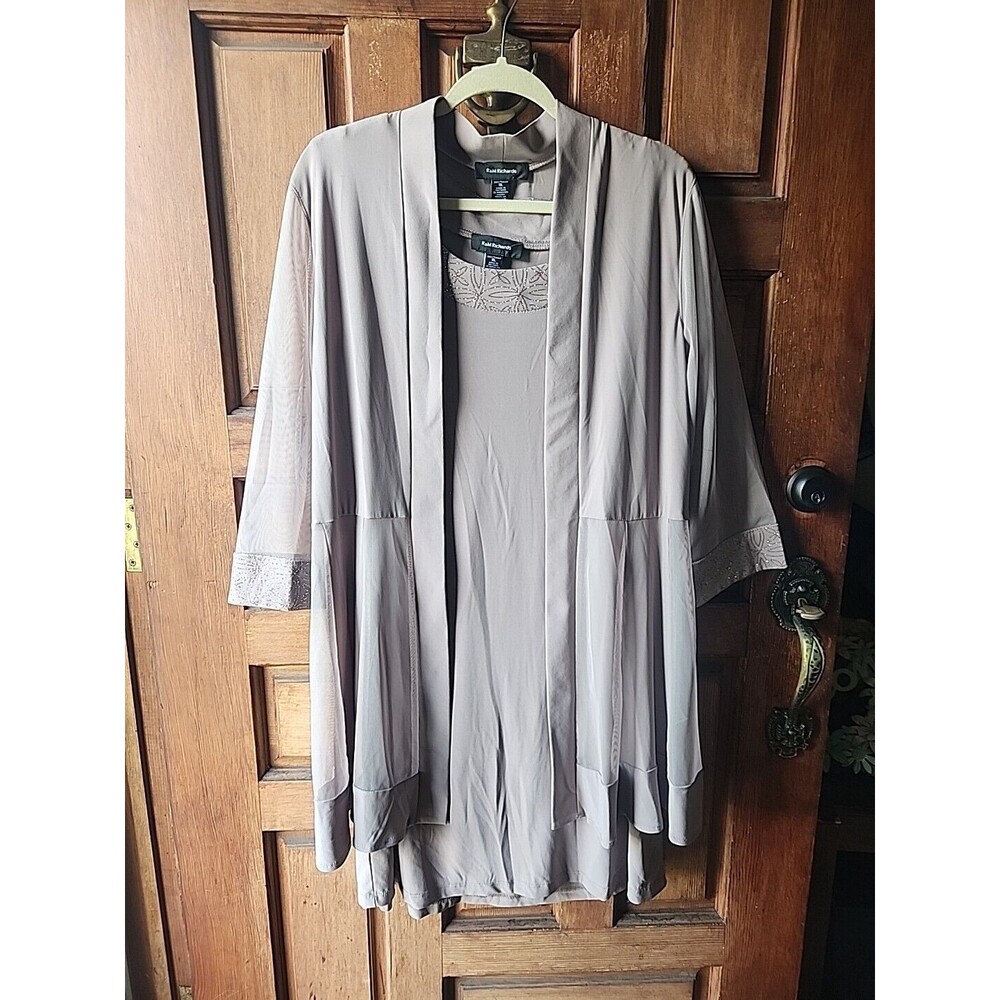 R&M RICHARD DRESS SUIT //STRETCH FABRIC/SIZE XL/TAUPE